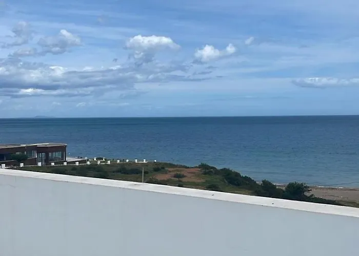 Oumaira Residence Azla