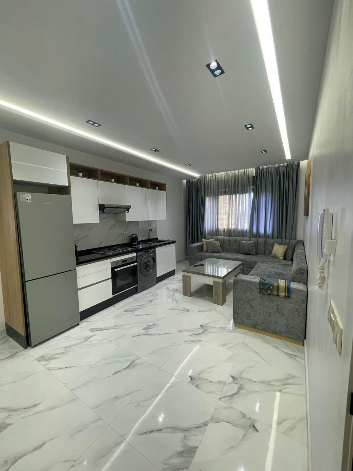 Oumaira Appartement Azla